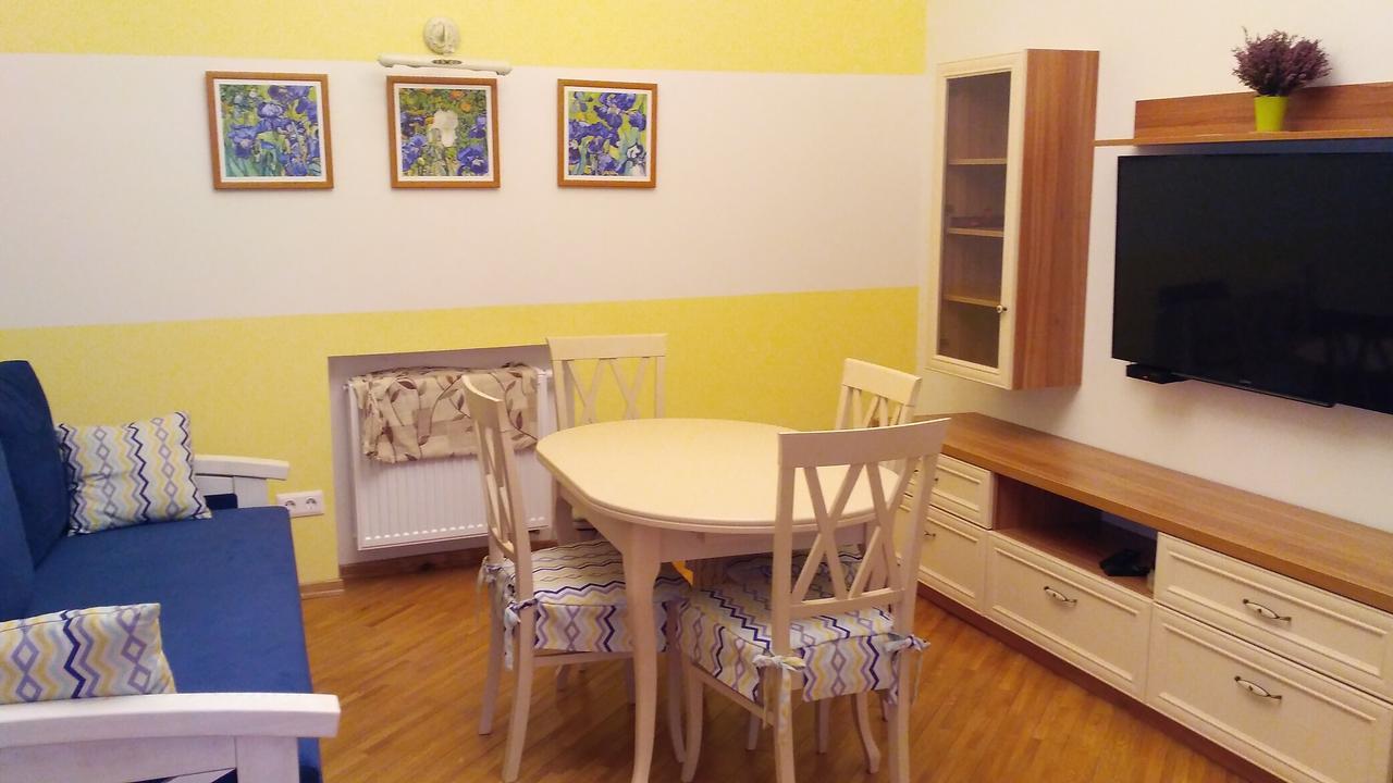 Vip Апартаменти Ван Гог На Площі Ринок 리비프 외부 사진